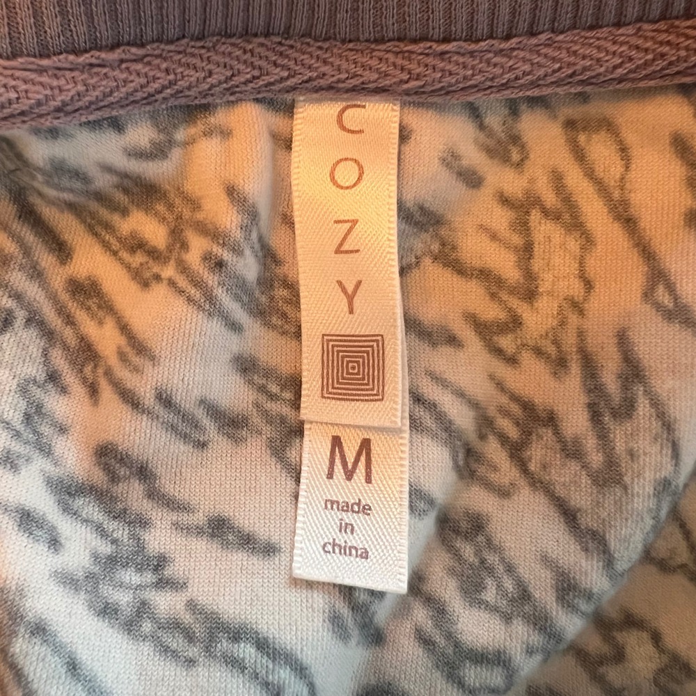 Lularoe Bethany Cozy Collection Lounge Set Size M Animal Print Hoodie Crop Pants - Picture 10 of 16